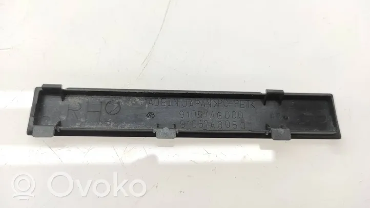 Subaru Legacy Katon muotolistan suoja 91067AG000