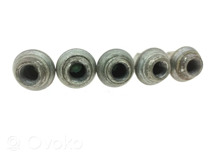 Ford Mondeo MK IV Nuts/bolts 