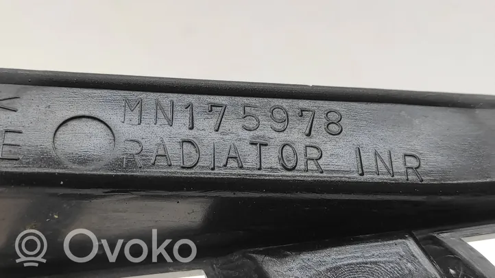 Mitsubishi Outlander Maskownica / Grill / Atrapa górna chłodnicy MN175978