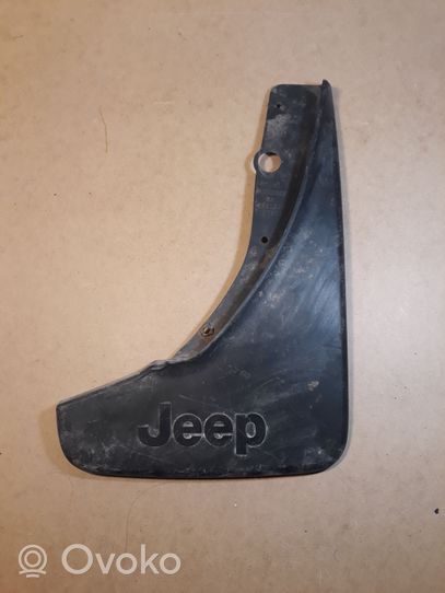 Jeep Grand Cherokee Chlapacze tylne 82212020