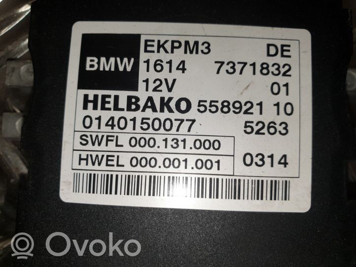 BMW 3 F30 F35 F31 Degalų (kuro) siurblio valdymo blokas 7371832