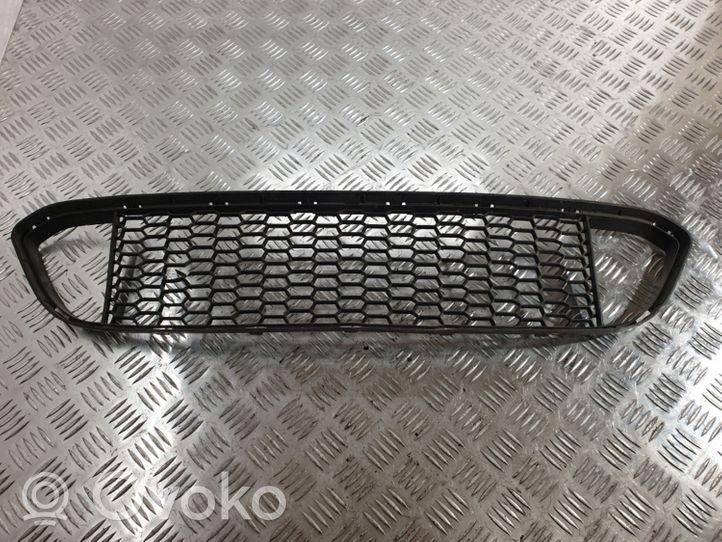 BMW 3 E92 E93 Front bumper lower grill 8047402