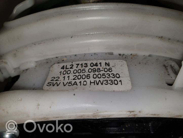 Audi Q7 4L Vaihteenvalitsimen verhoilu 4L2713041N