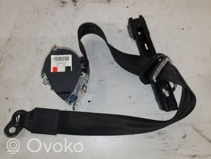 Audi Q7 4L Takaistuimen turvavyö 4L0857805G