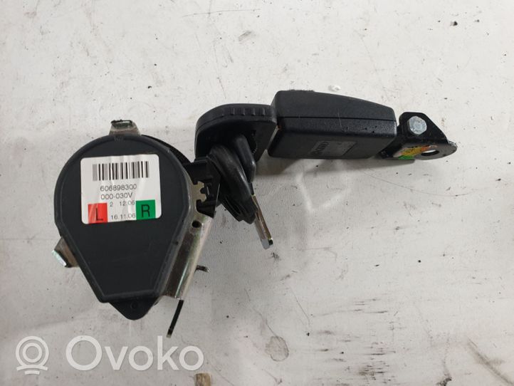 Audi Q7 4L Takaistuimen turvavyö 4L0858491A