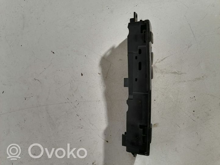 BMW 7 F01 F02 F03 F04 Commande bouton réglage hauteur de caisse suspension 9201489