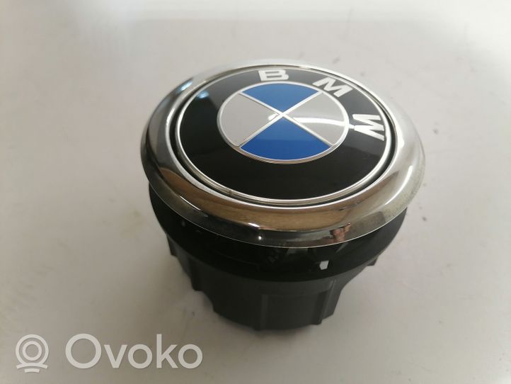 BMW 1 F20 F21 Przycisk otwierania klapy bagażnika 7270728