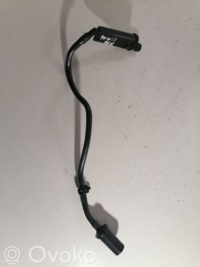 8663476 BMW 3 F30 F35 F31 Breather/breather pipe/hose, 19.95 € | RRR 