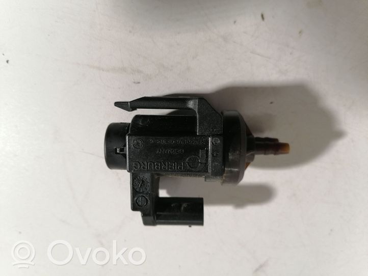 BMW 3 F30 F35 F31 Electrovanne Soupape de Sûreté / Dépression 8570591