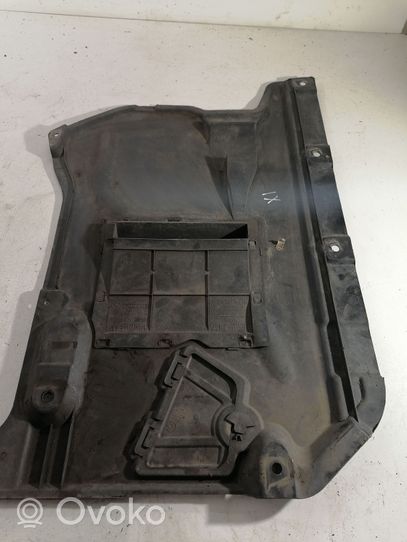 BMW X1 E84 Center/middle under tray cover 7164156