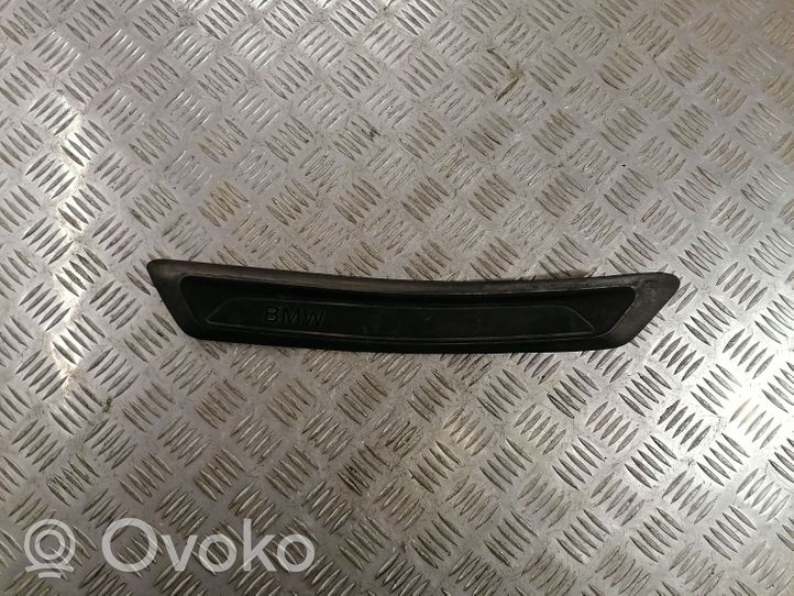 BMW 1 F20 F21 Rivestimento del sottoporta delle minigonne laterali 7263311