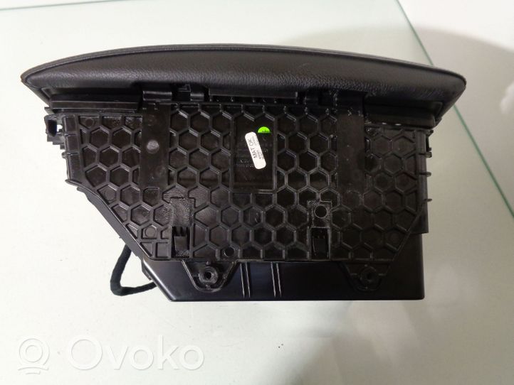 BMW X5 E70 Armrest 6969544