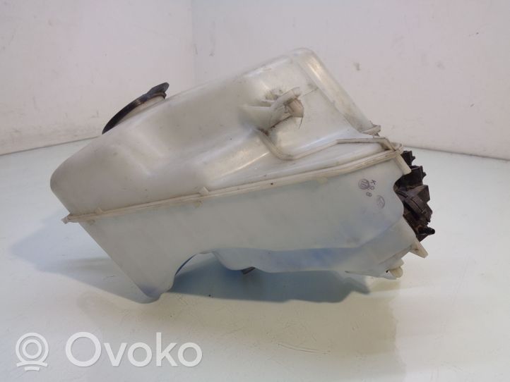 Toyota Prius (XW20) Serbatoio/vaschetta liquido lavavetri parabrezza 060851145