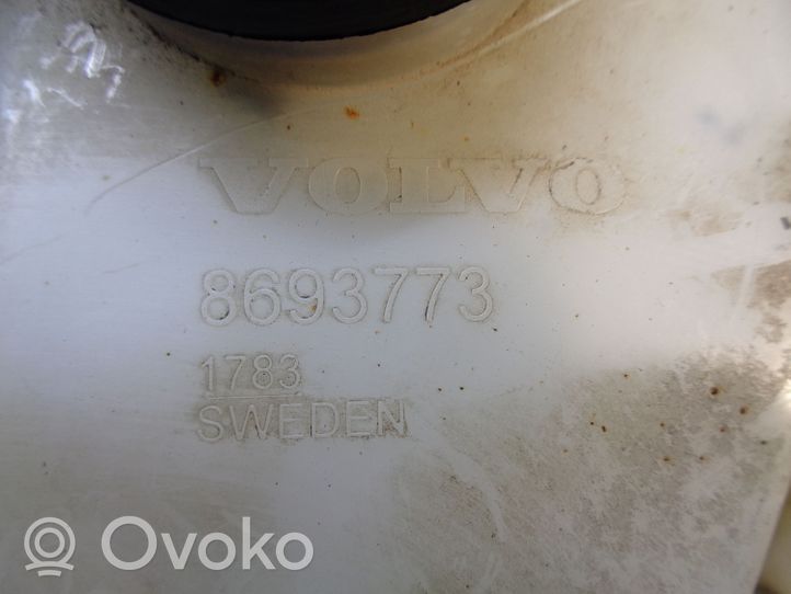 Volvo V70 Windshield washer fluid reservoir/tank 8693773