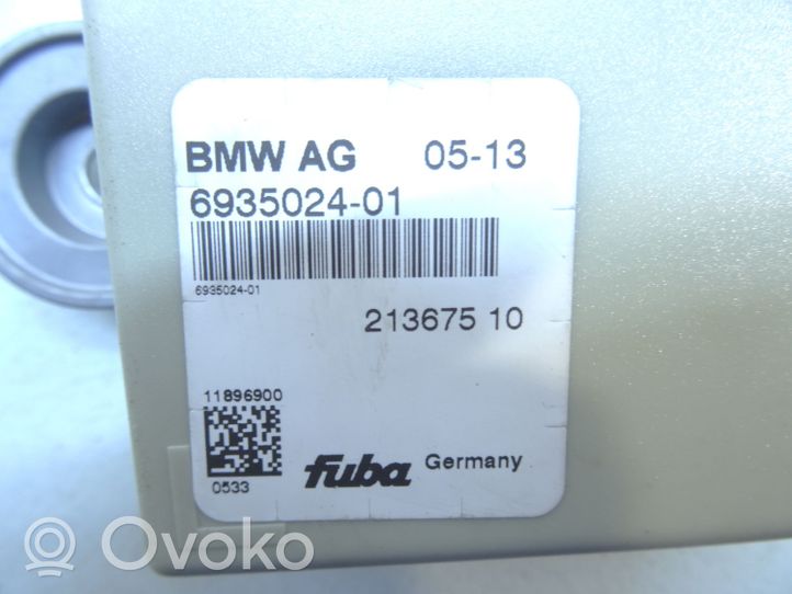 BMW X3 F25 Antenos stiprintuvas 6935024