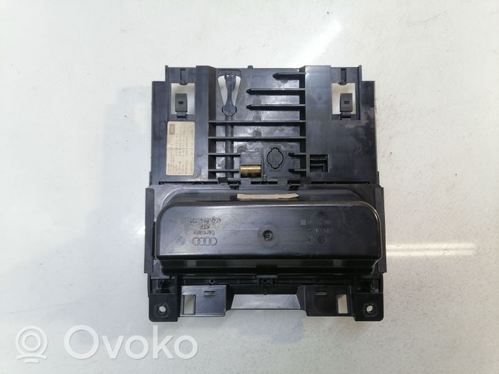 Audi A6 S6 C7 4G Peleninės apdaila 4G0863273