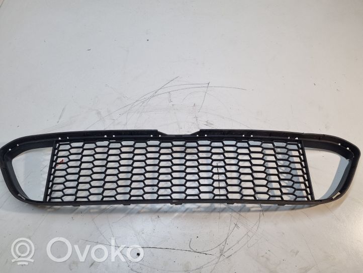 BMW 3 E92 E93 Mascherina inferiore del paraurti anteriore 8047402