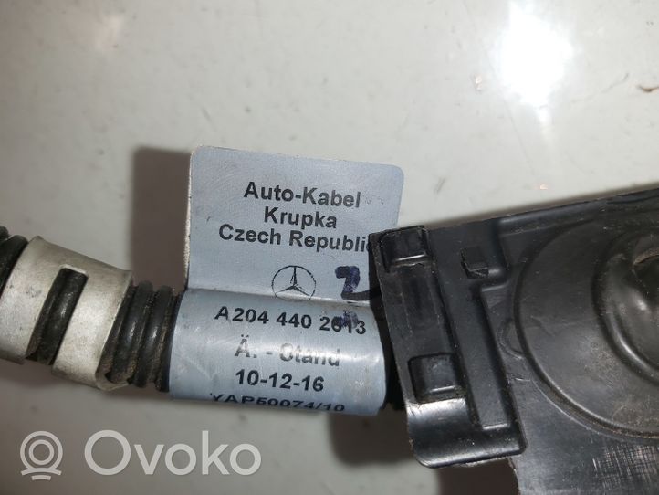 Mercedes-Benz C W204 Плюсовый провод (аккумулятора) A2044402613