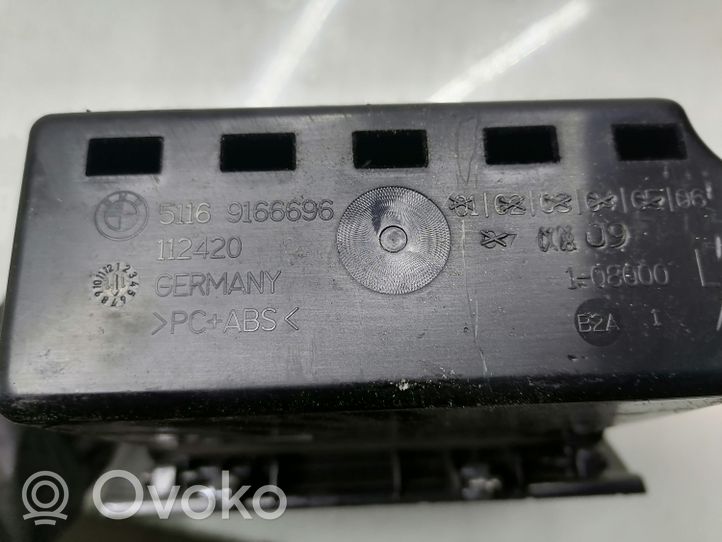 BMW 5 F10 F11 Compartimiento/consola central del panel 9166696