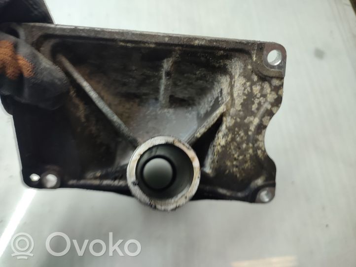 BMW 3 E90 E91 Driveshaft support bearing bracket 7575061