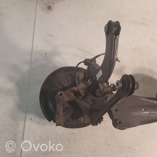 Volkswagen Touran II Fuso a snodo con mozzo ruota posteriore 5Q0505323C