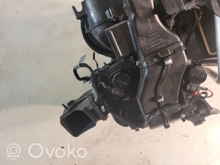 BMW 5 E60 E61 Salono oro mazgo komplektas 6924898