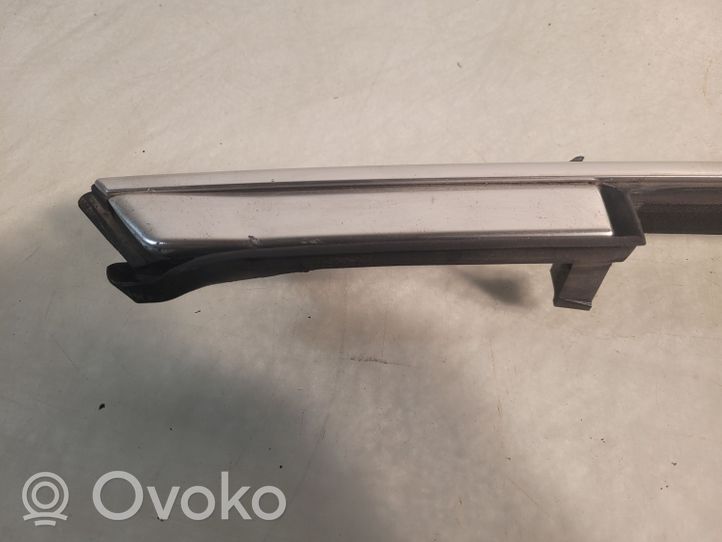 BMW 3 E92 E93 Rivestimento modanatura del vetro della portiera posteriore 7119097