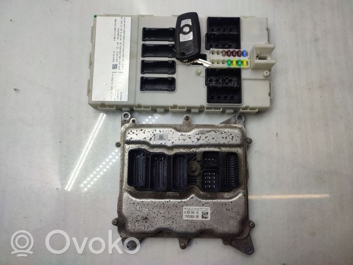 BMW 3 F30 F35 F31 Kit centralina motore ECU e serratura 8639594