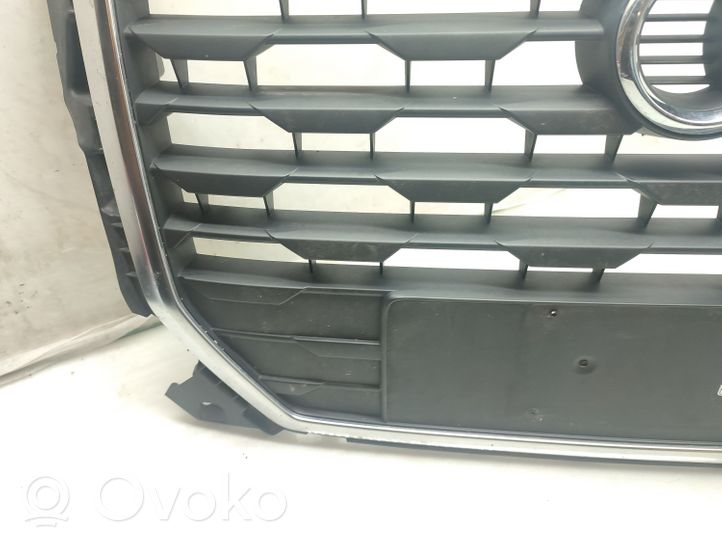 Audi Q2 - Grille calandre supérieure de pare-chocs avant 81A853651