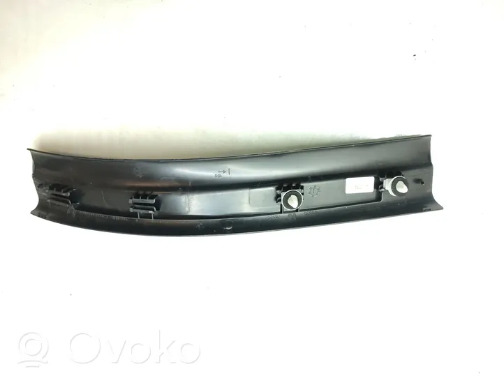 BMW X2 F39 Takaoven kynnyksen suojalista 7326812