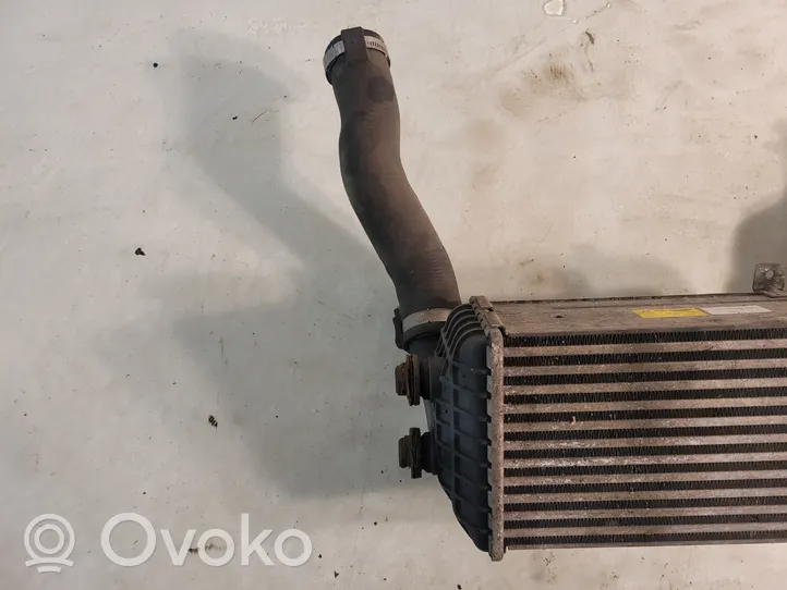 Hyundai i30 Radiatore intercooler 282702A570