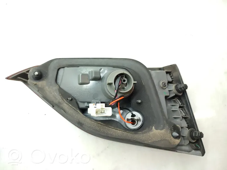 Hyundai i30 Lampy tylnej klapy bagażnika 92404A62