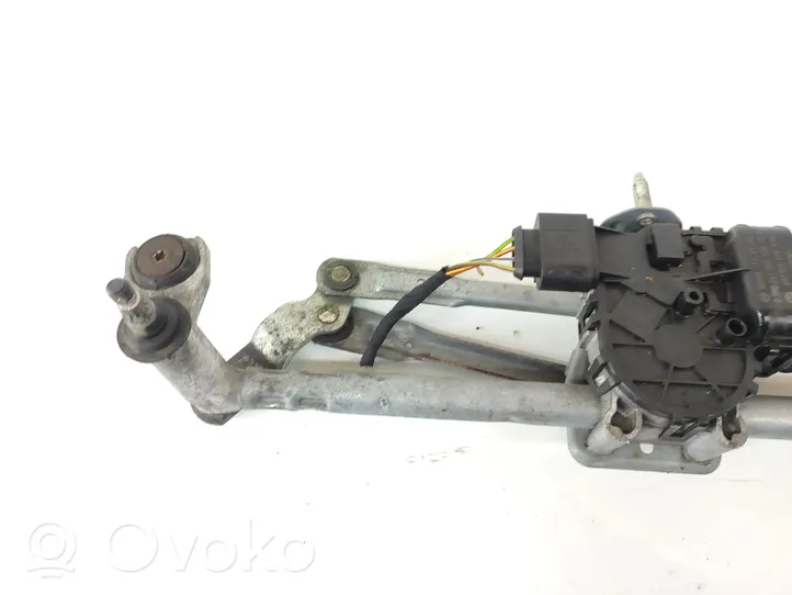 Volkswagen Polo V 6R Front wiper linkage and motor 0390241567
