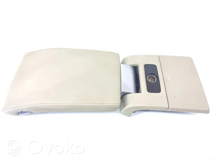 Volvo V70 Armrest 377799