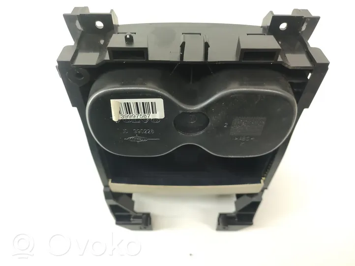 Volvo V70 Cup holder front 39997587