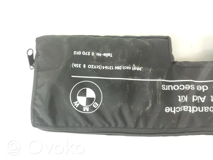 BMW 5 F10 F11 Trousse de premiers secours 8270015