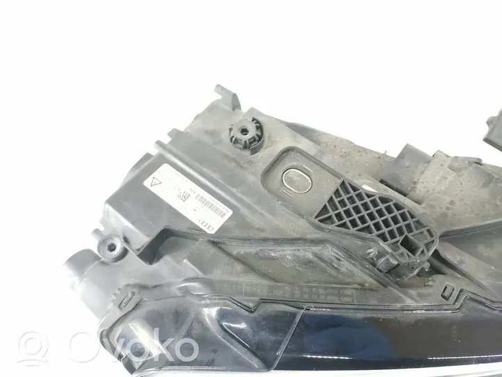 Audi Q3 8U Lampa przednia 8U0941006C