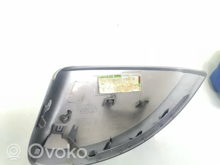 Audi A1 Spoguļa plastmasas dekoratīvā apdare 8XA857528A