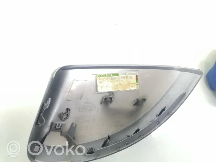 Audi A1 Muovisen sivupeilin kotelo 8XA857528A