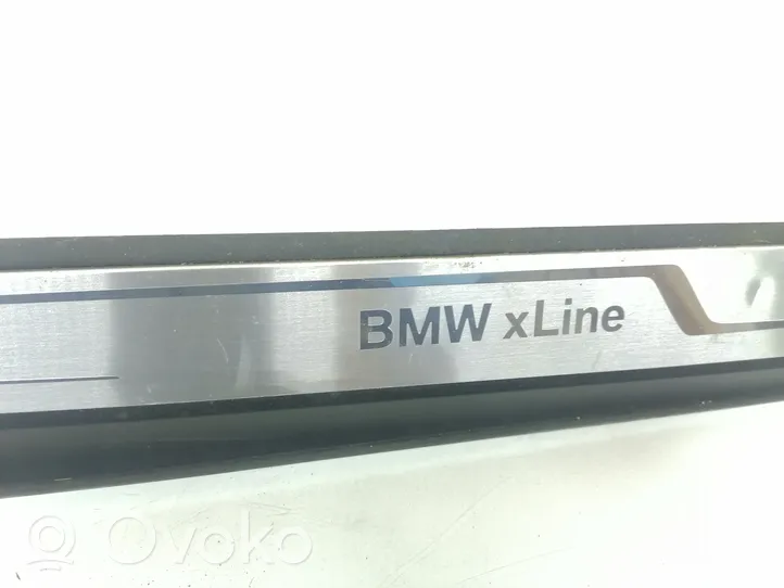 BMW X1 E84 Listwa progowa przednia 7318568