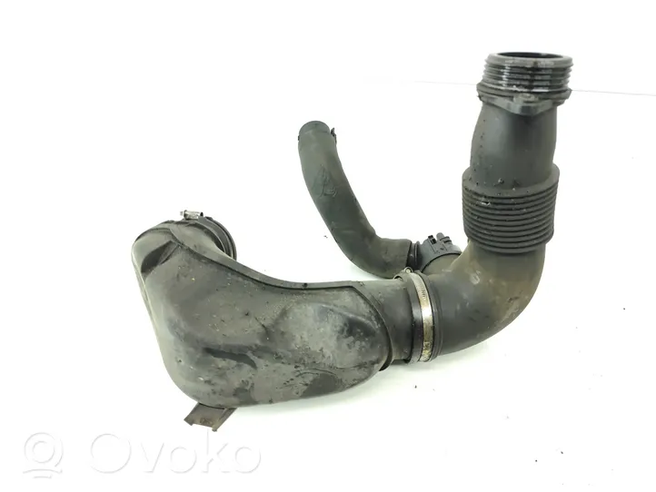 BMW 4 F36 Gran coupe Air intake duct part 7605045