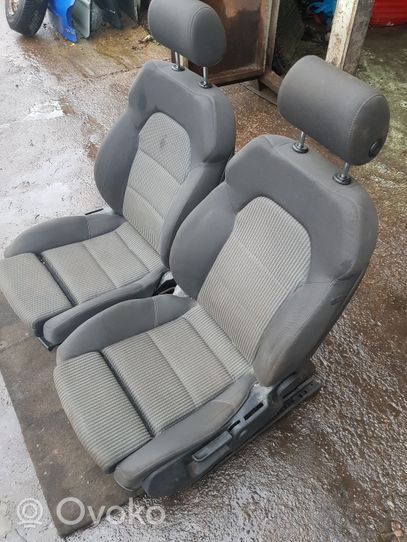 Audi A4 S4 B7 8E 8H Juego del asiento 