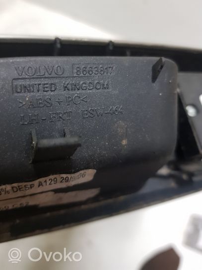 Volvo V50 Obudowa klamki wewnętrznej drzwi przednich 8663817