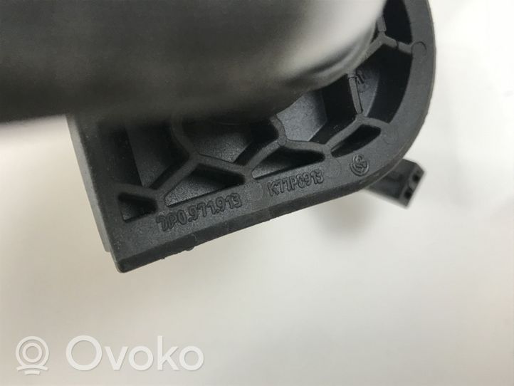 Volkswagen Touareg II Câble de batterie positif 7P0971225C