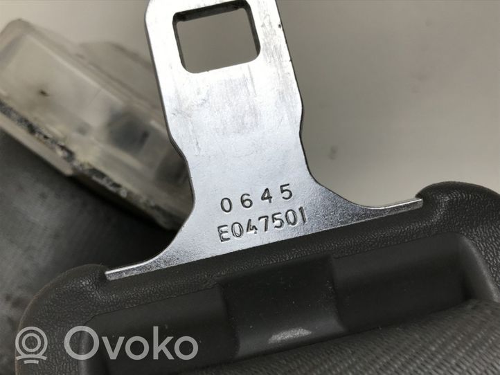 Toyota Prius (XW20) Pas bezpieczeństwa fotela tylnego D095806