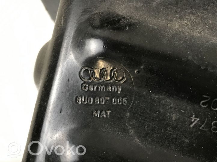 Audi Q3 8U Balkis galinio bamperio 8U0807003