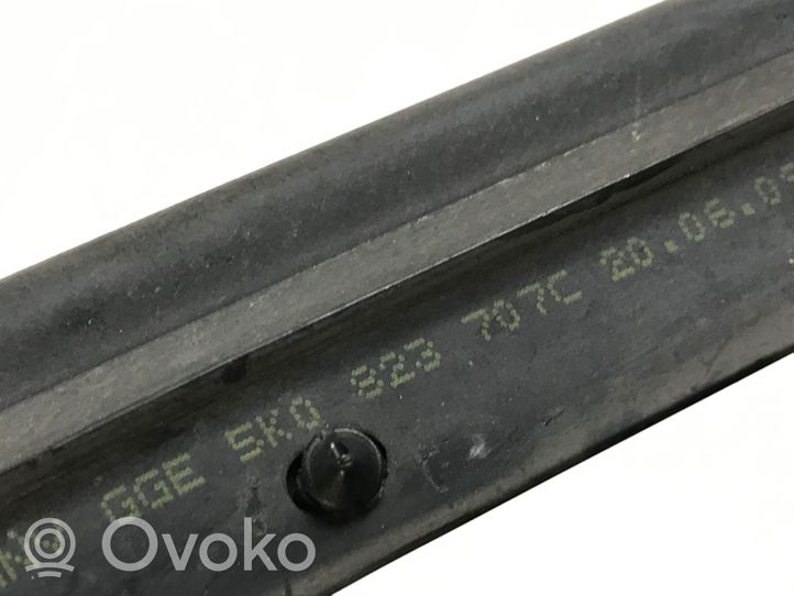 Volkswagen Golf VI Engine compartment rubber 5K0823707C