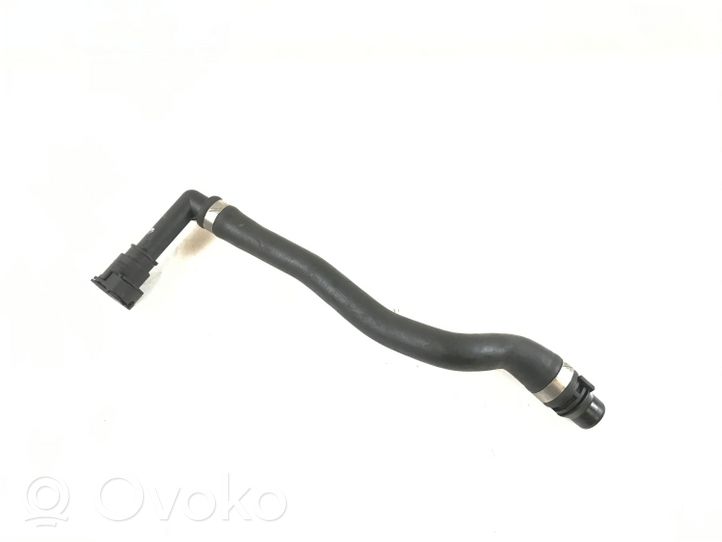 Volvo XC60 Tubo flessibile del liquido di raffreddamento del motore 31368540