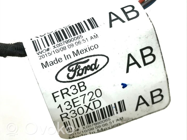 Ford Mustang VI Otros cableados FR3B13E720R30XD