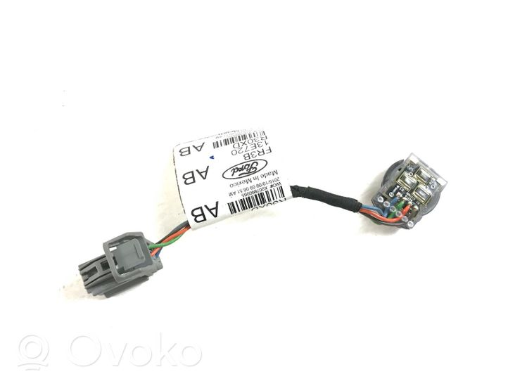 Ford Mustang VI Otros cableados FR3B13E720R30XD